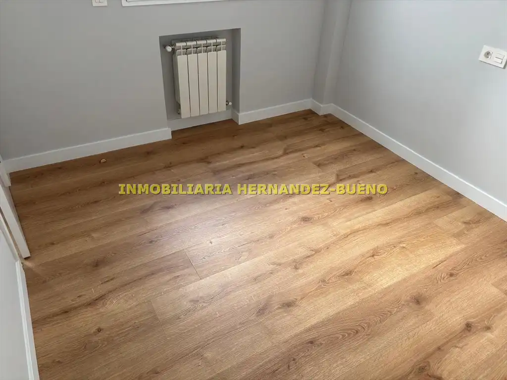 Flat for sale in Salamanca  with Air Conditioner, Heating and Balcony
