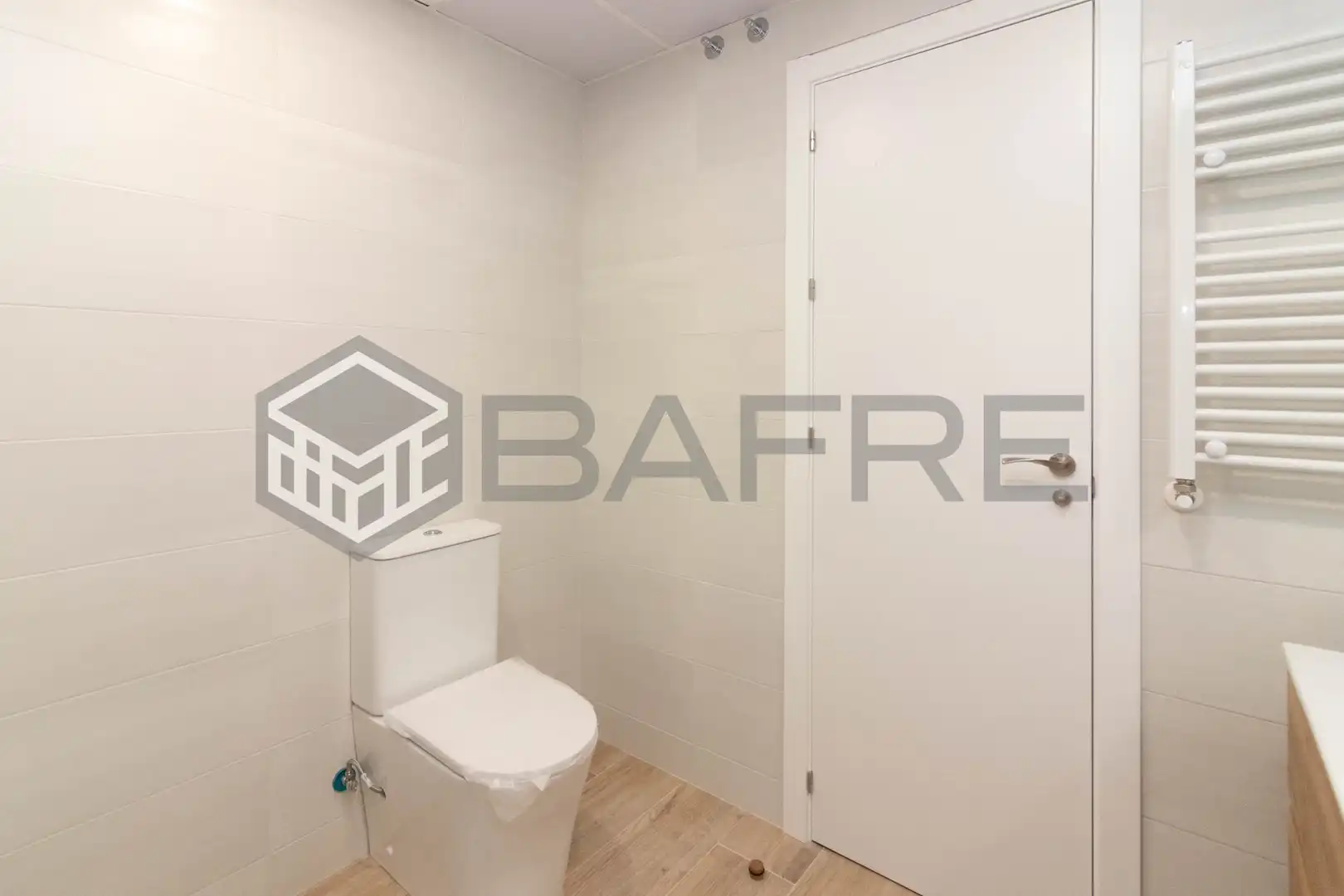 Baño de Piso en venta en Madrid con Calefacción
