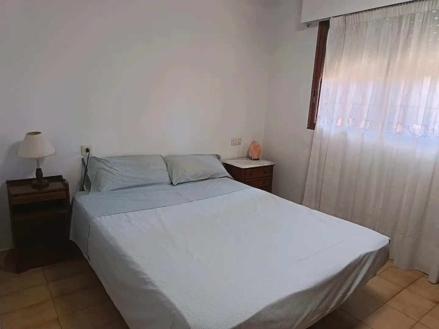 Schlafzimmer von Wohnung zur Miete in Alicante / Alacant mit Klimaanlage, Terrasse und Möbliert