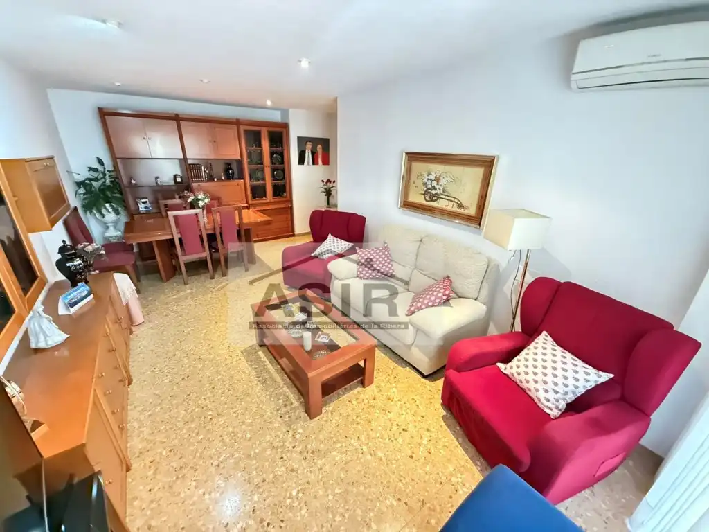 Sala d'estar de Pis en venda en Alzira amb Balcó