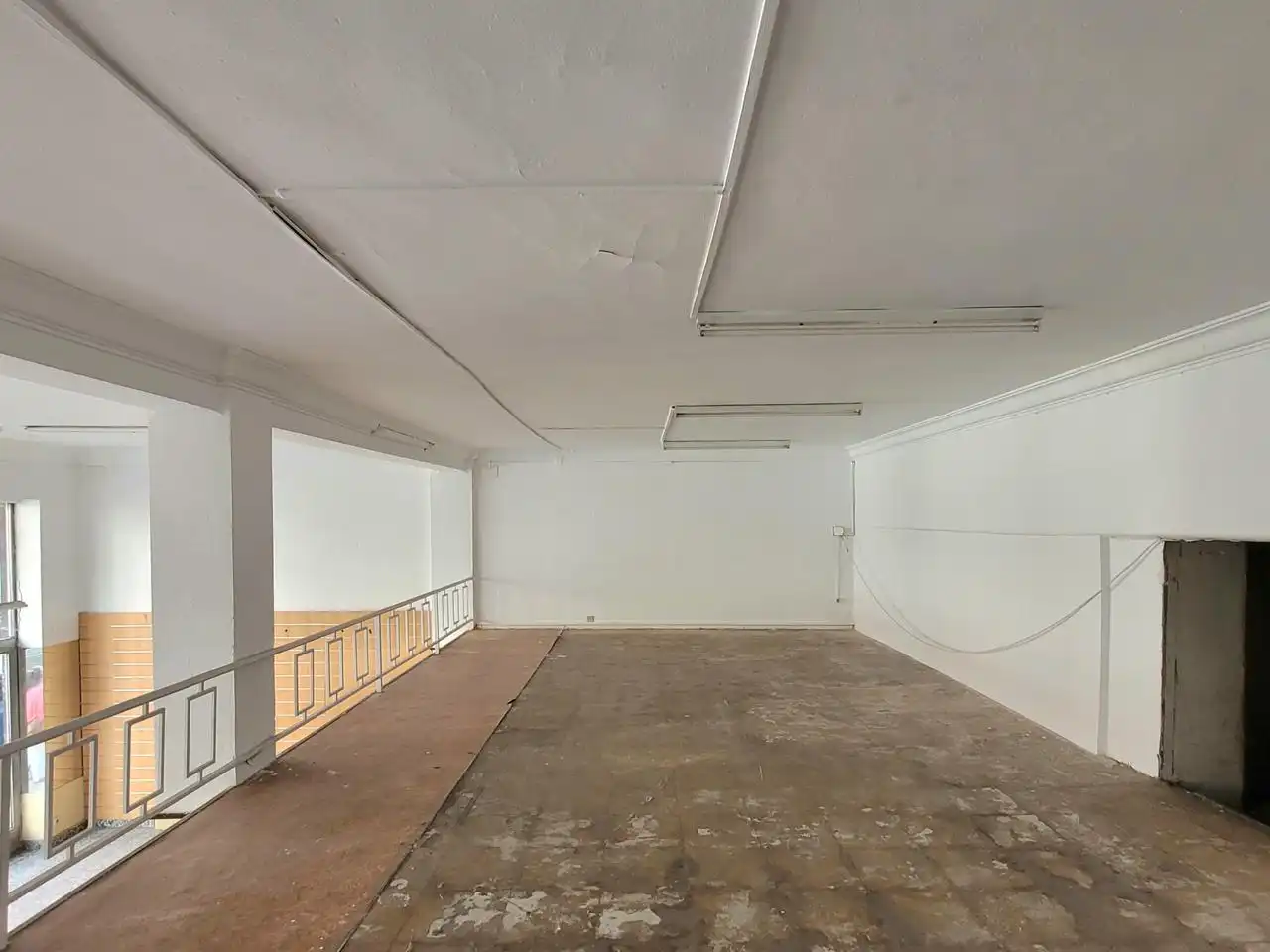 Business premises for sale in Carreño Miranda 35, imagen 7
