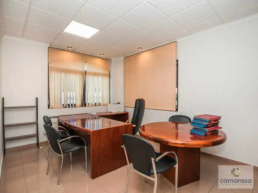 Local en venta en Ávila