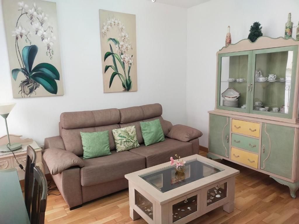 Living room of Flat for sale in Antequera  with Air Conditioner, Parquet flooring and Storage room
