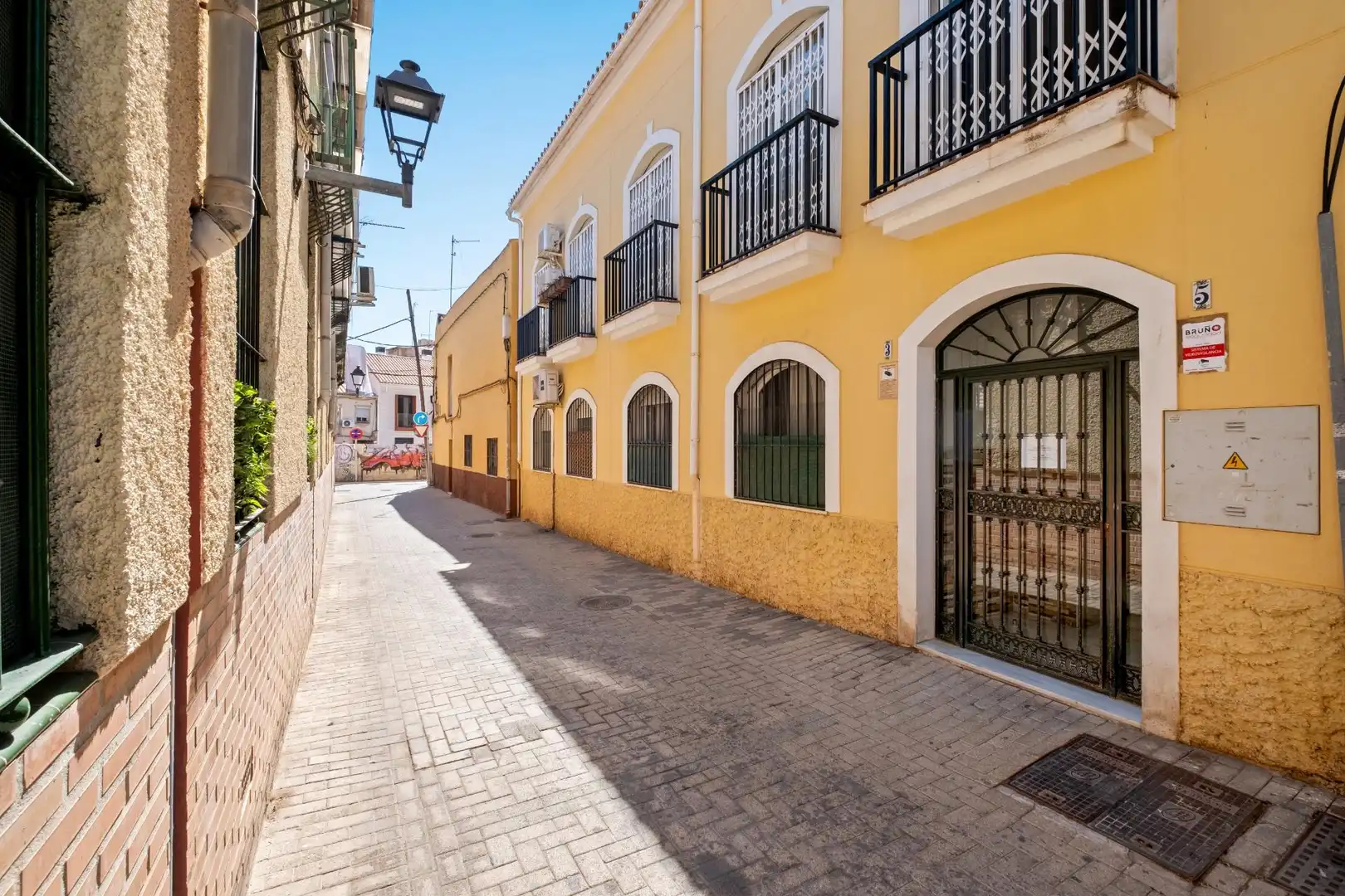 Außenansicht von Erdgeschoss zum Verkauf in Málaga mit Klimaanlage und Heizung