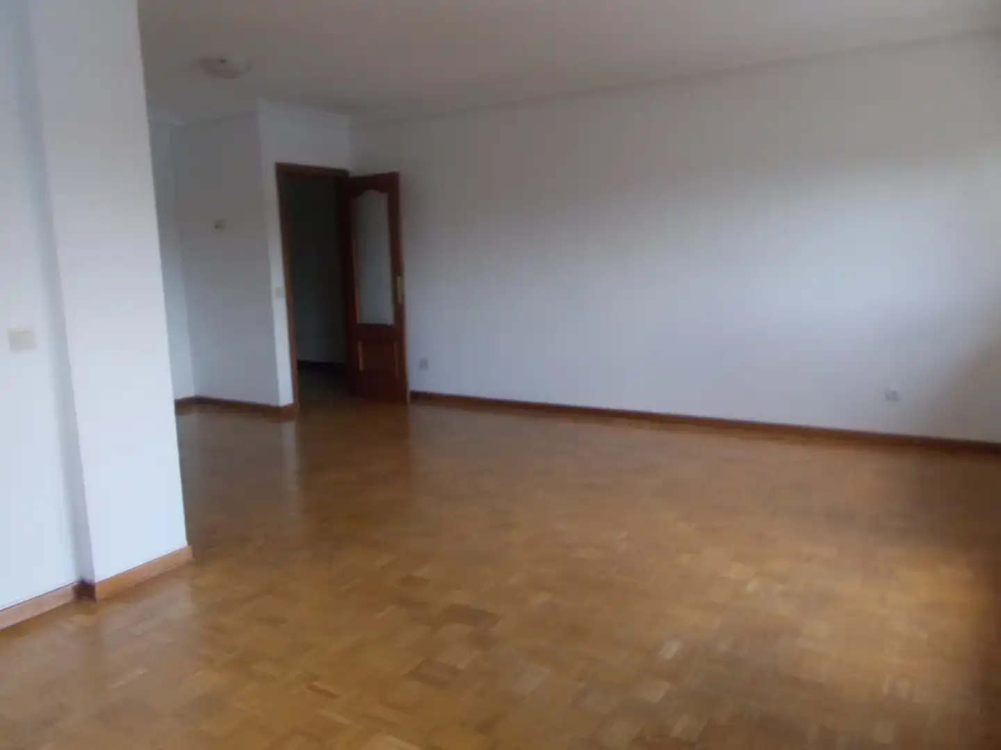 Living room of Flat for sale in Santa Marta de Tormes  with Air Conditioner, Heating and Parquet flooring