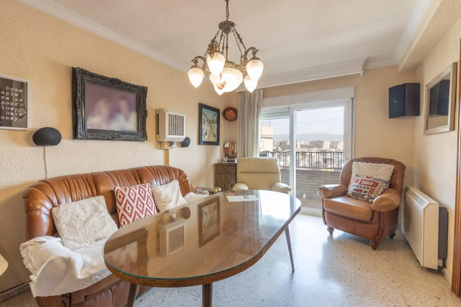 Sala de estar de Piso en venta en Granada con Aire acondicionado, Calefacción y Balcón