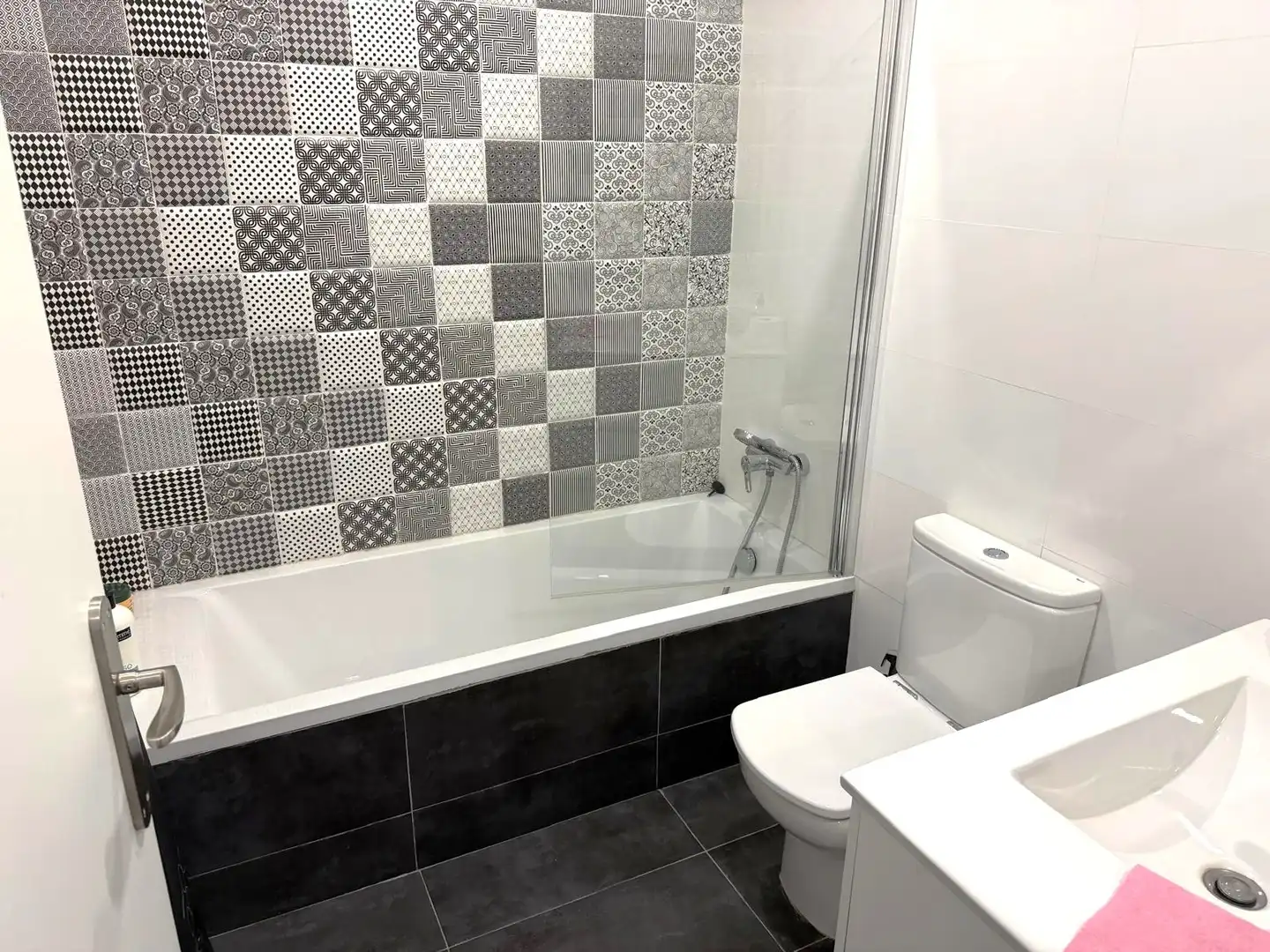 Baño de Local en venta en Sants - Montjuïc