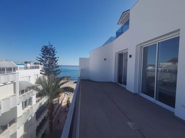 Ático con piscina en venta en Playa de los Locos