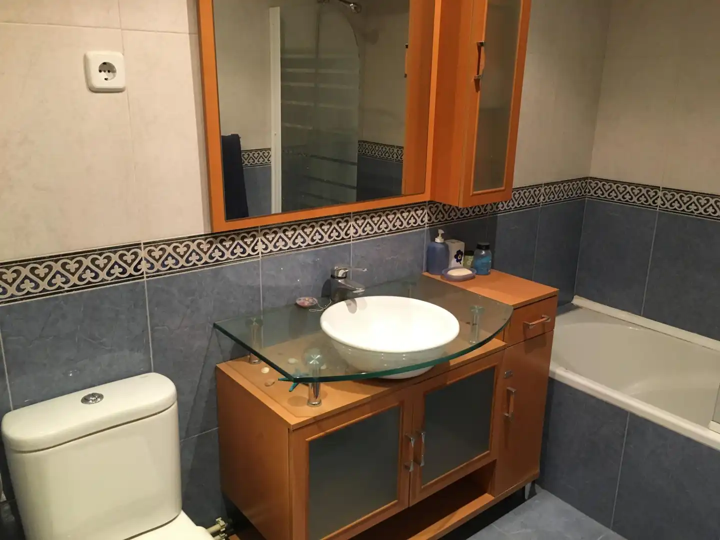Bany de Pis de lloguer en Santander