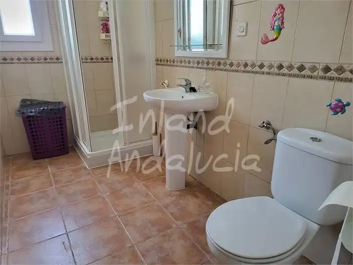 Bany de Casa o xalet en venda en Humilladero amb Aire condicionat i Piscina