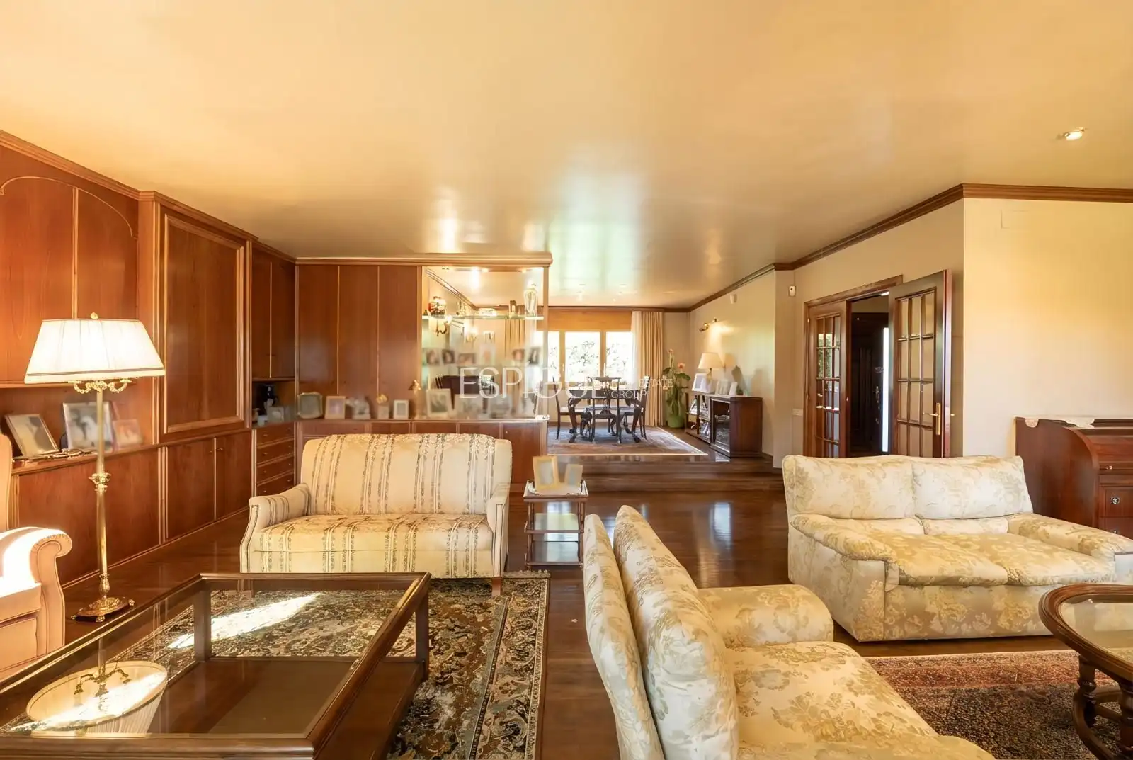 Living room of Houses for sale in Sant Cugat del Vallès  with Air Conditioner, Heating and Parquet flooring