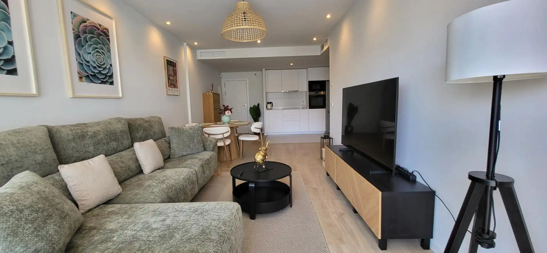 Sala d'estar de Apartament de lloguer en Marbella amb Aire condicionat, Calefacció i Terrassa