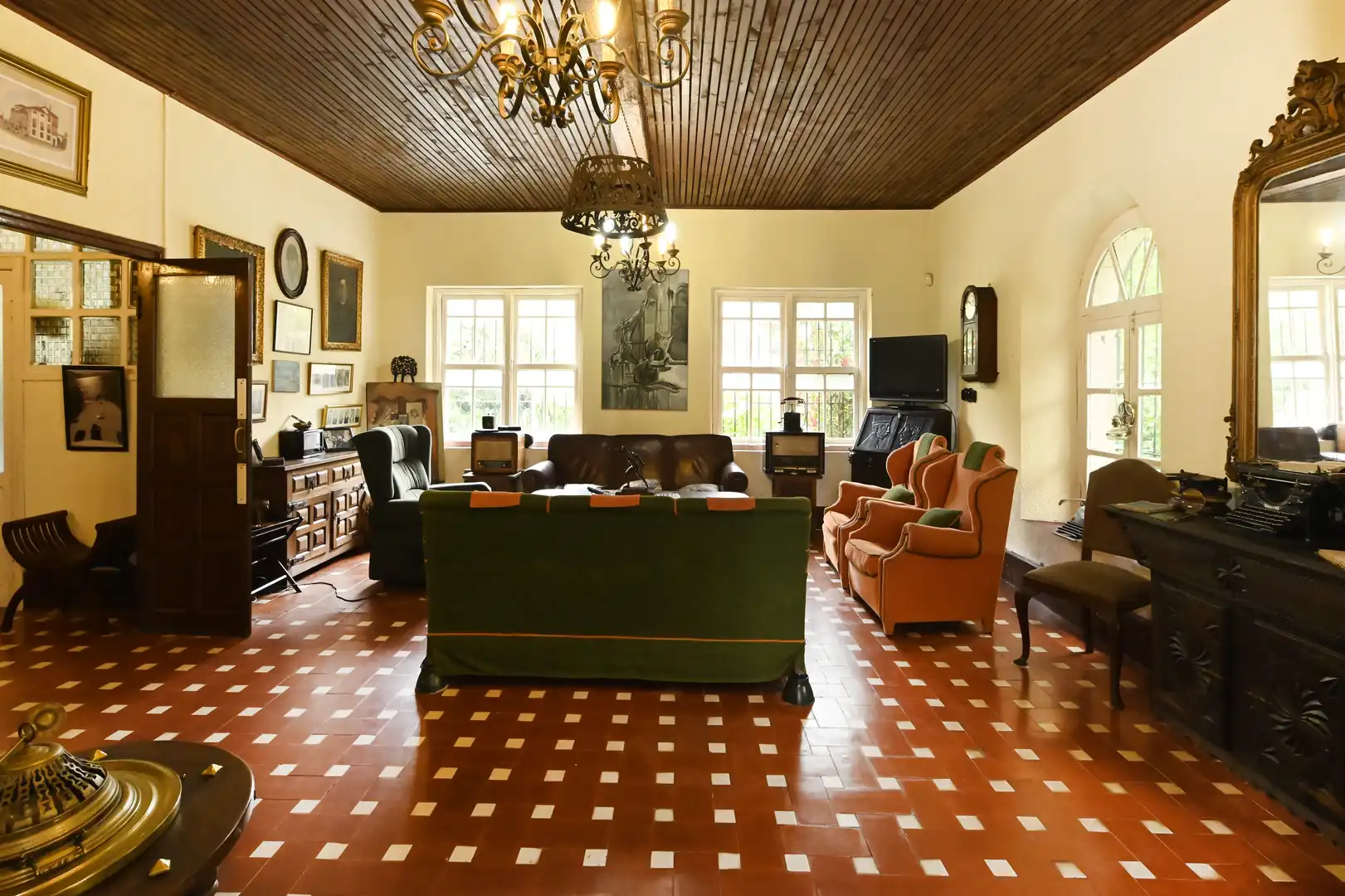 Sala de estar de Casa o chalet en venta en Cabezón de la Sal con Calefacción, Jardín privado y Terraza