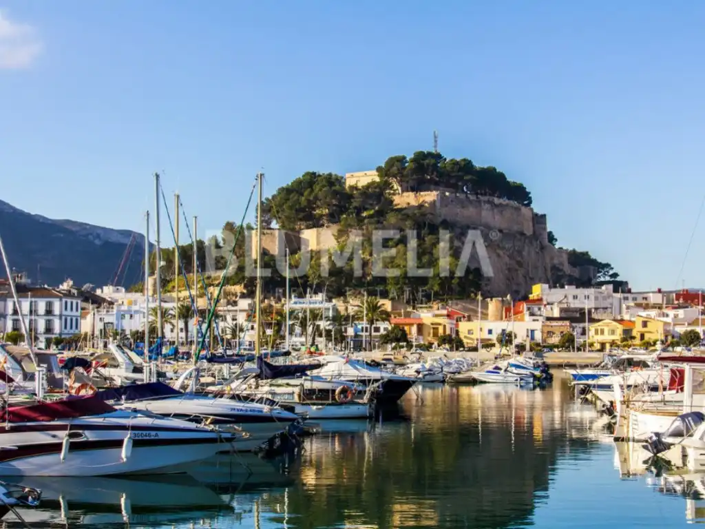 Houses for sale in Las Rotas / Les Rotes