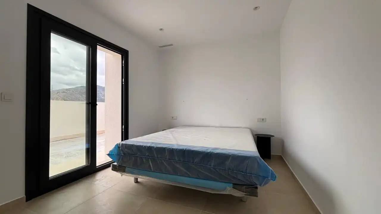 Habitación de Casa o chalet de alquiler en Finestrat con Aire acondicionado, Jardín privado y Piscina