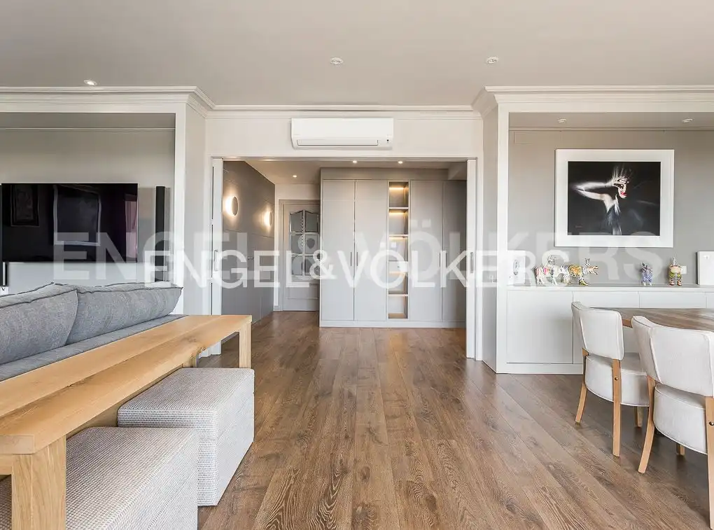 Sala d'estar de Àtic en venda en Barcelona amb Aire condicionat, Calefacció i Jardí privat