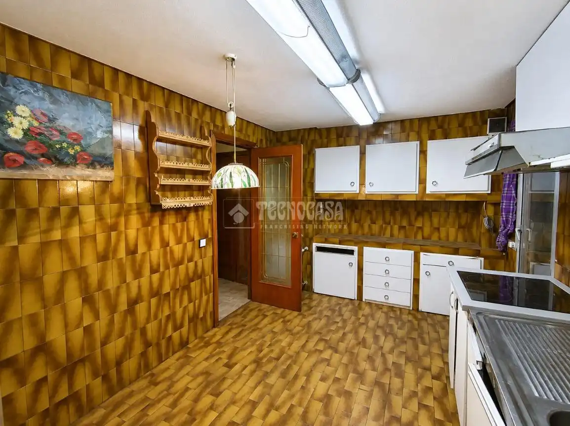 Cocina de Piso en venta en Madrid con Calefacción