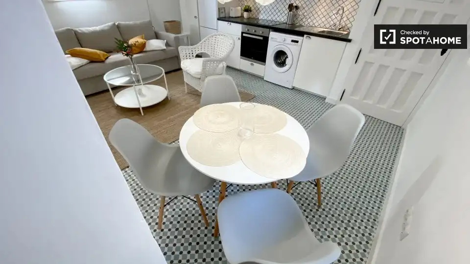 Room in Barrio de Benicalap