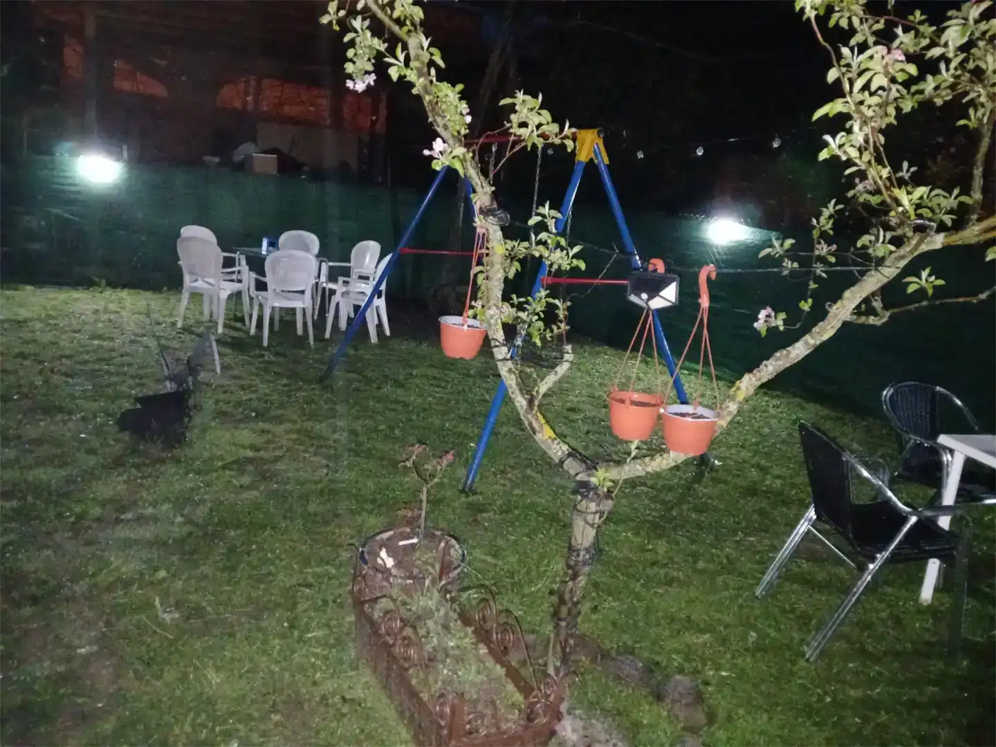 Terraza de Local de alquiler en Navaluenga con Amueblado
