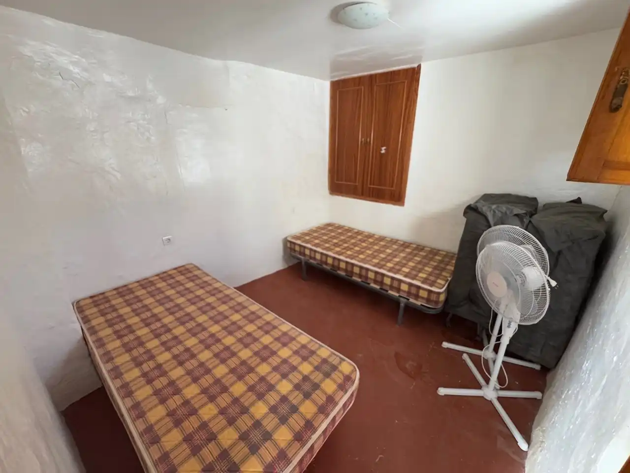 Country homes for sale in Serón