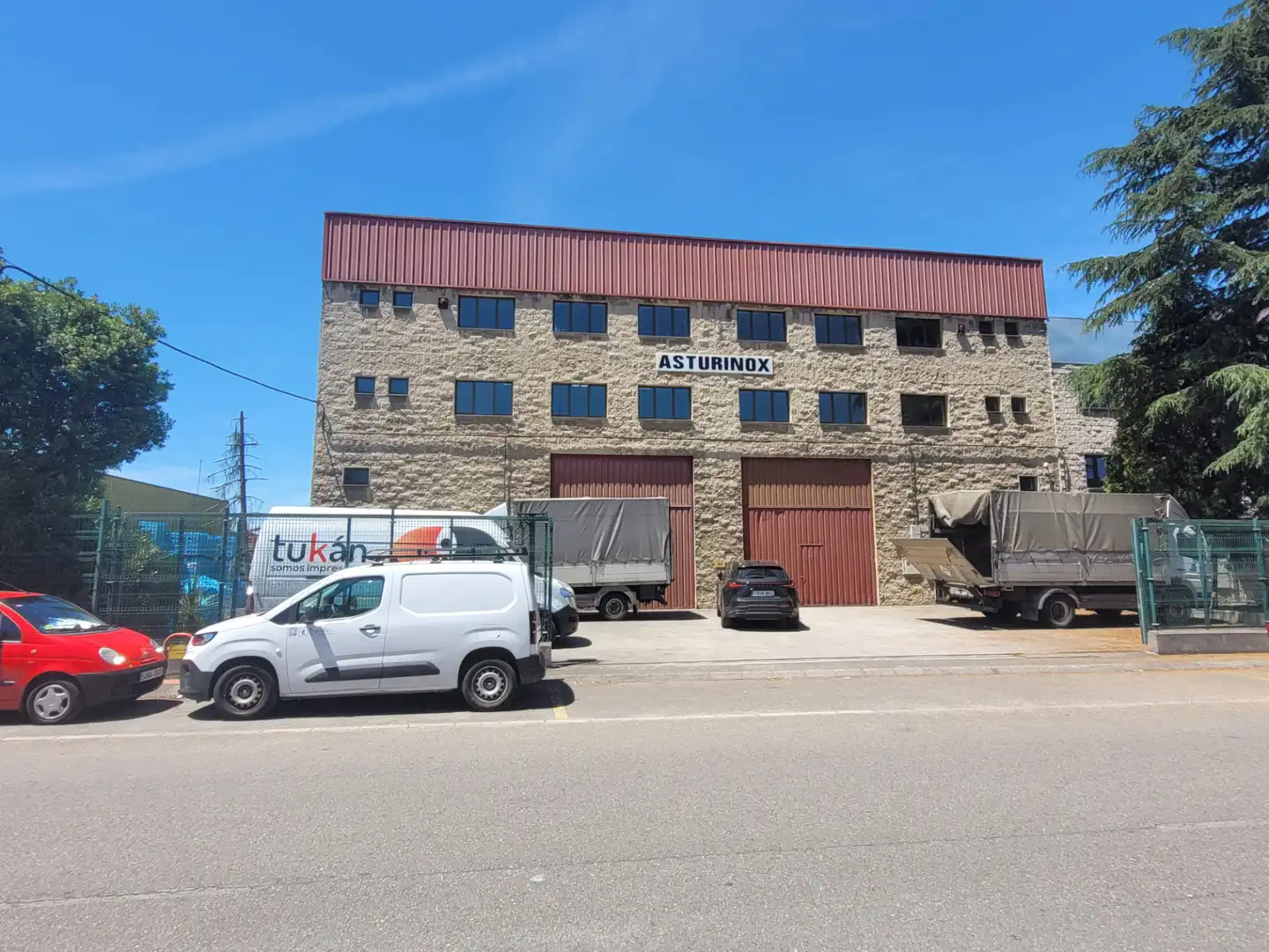Exterior view of Industrial buildings for sale in Llanera  with Heating
