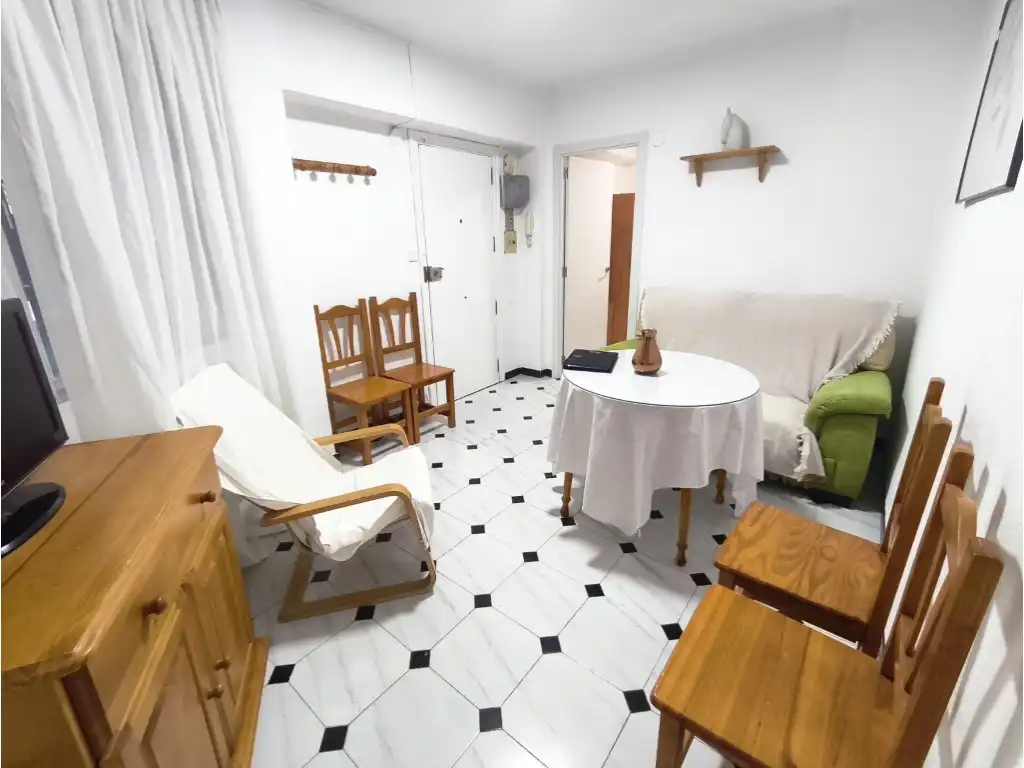 Flat for rent in Huerta de la Reina - Trassierra