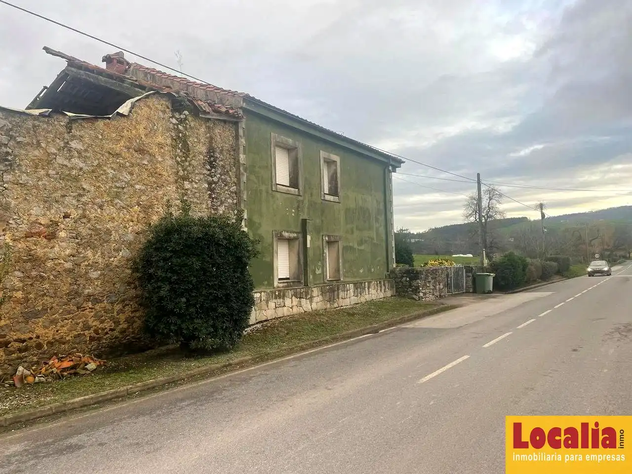 Exterior view of Houses for sale in Torrelavega   with Private garden and Storage room