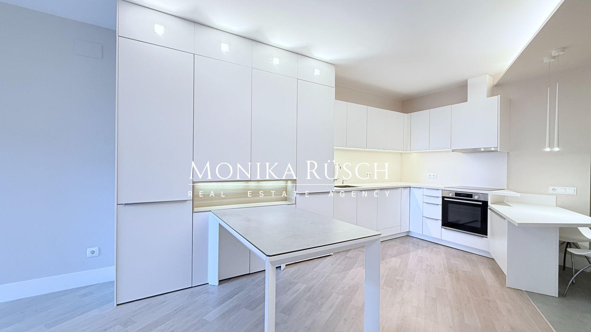 Cocina de Piso en venta en  Barcelona Capital con Aire acondicionado y Calefacción