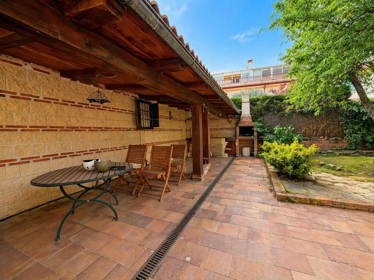 Terrassa de Casa adosada en venda en Palazuelos de Eresma amb Calefacció, Jardí privat i Terrassa