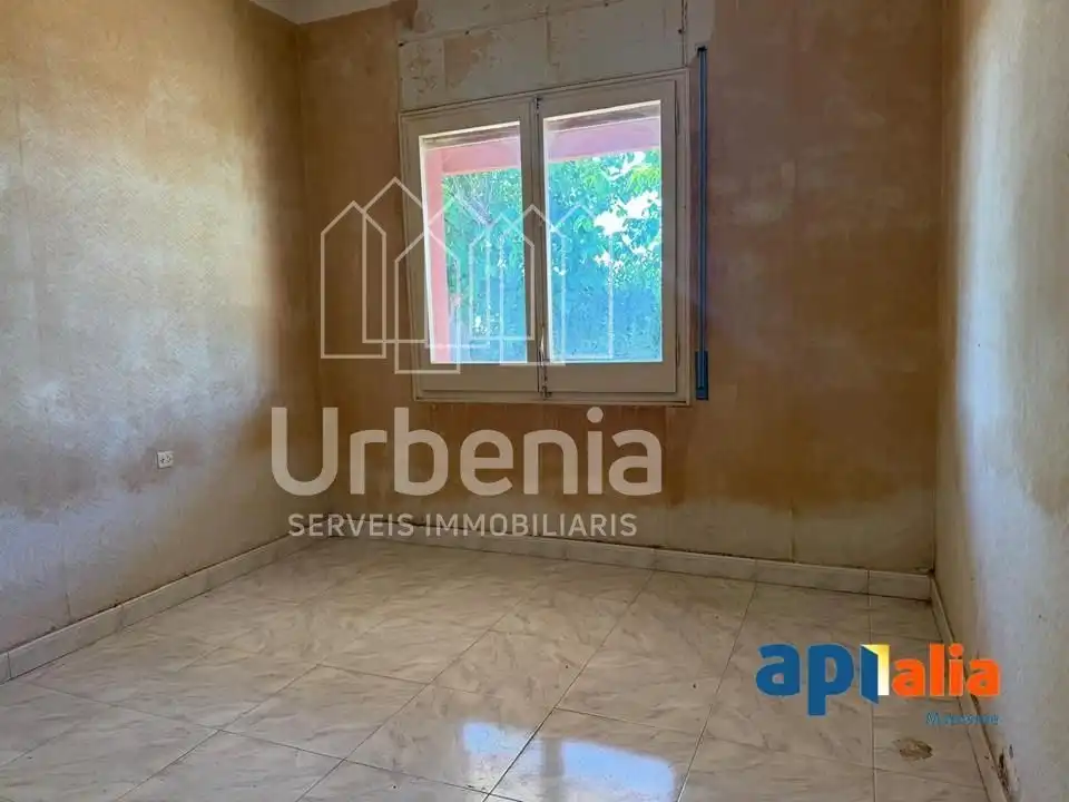 Habitación de Casa o chalet en venta en Vilassar de Mar con Trastero y Piscina