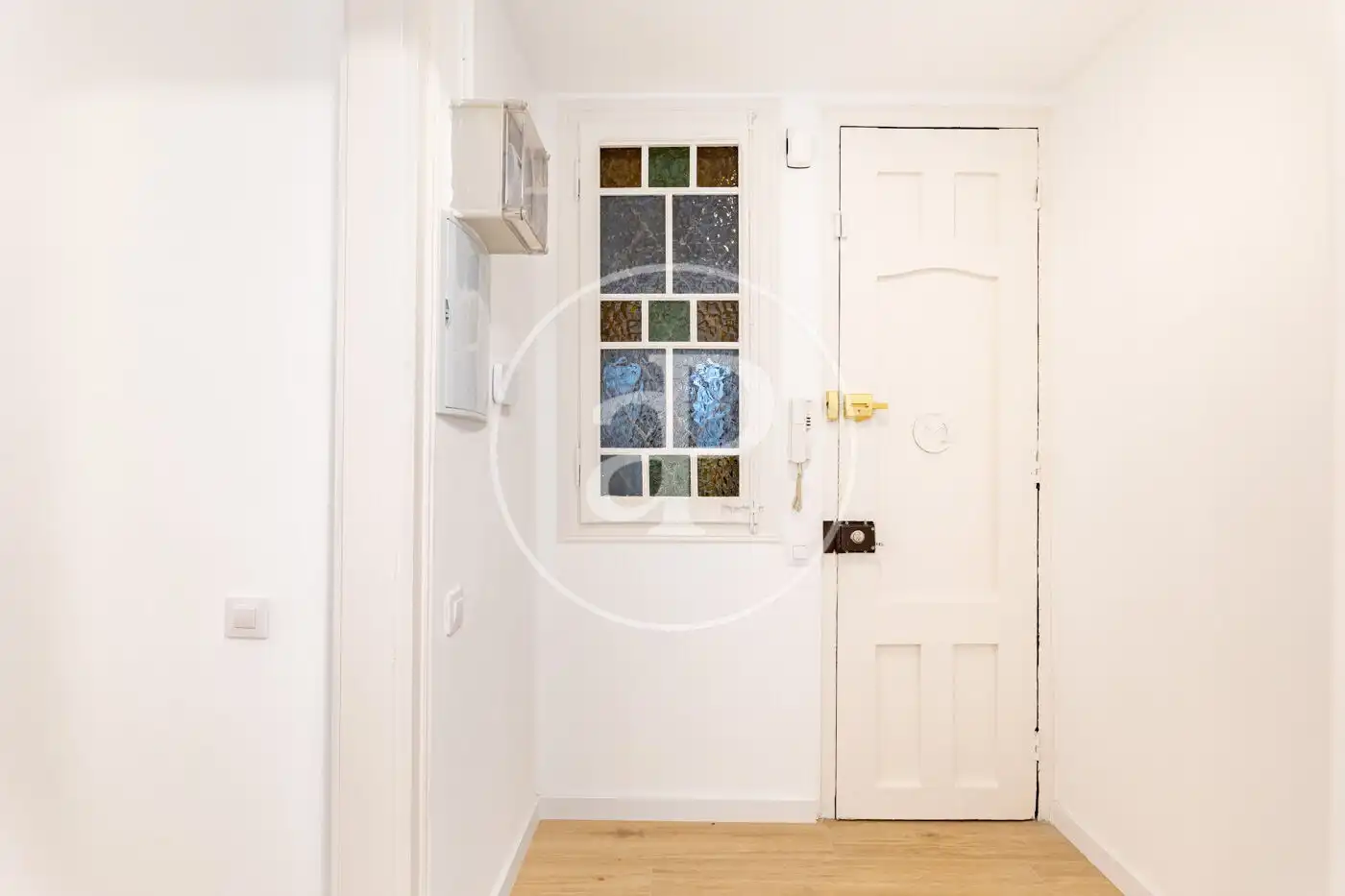 Flat for sale in Barcelona  with Air Conditioner and Heating