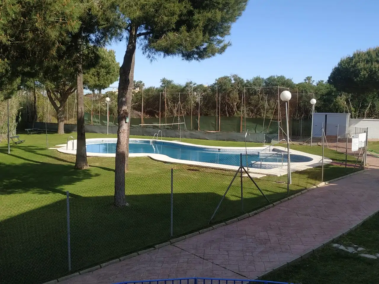 Piscina de Pis de lloguer en Sanlúcar de Barrameda amb Aire condicionat, Calefacció i Terrassa