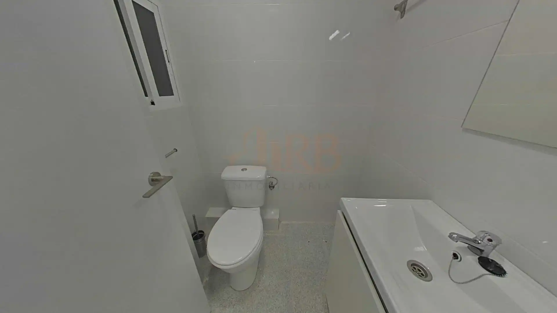 Bany de Pis en venda en Viladecans amb Terrassa i Balcó