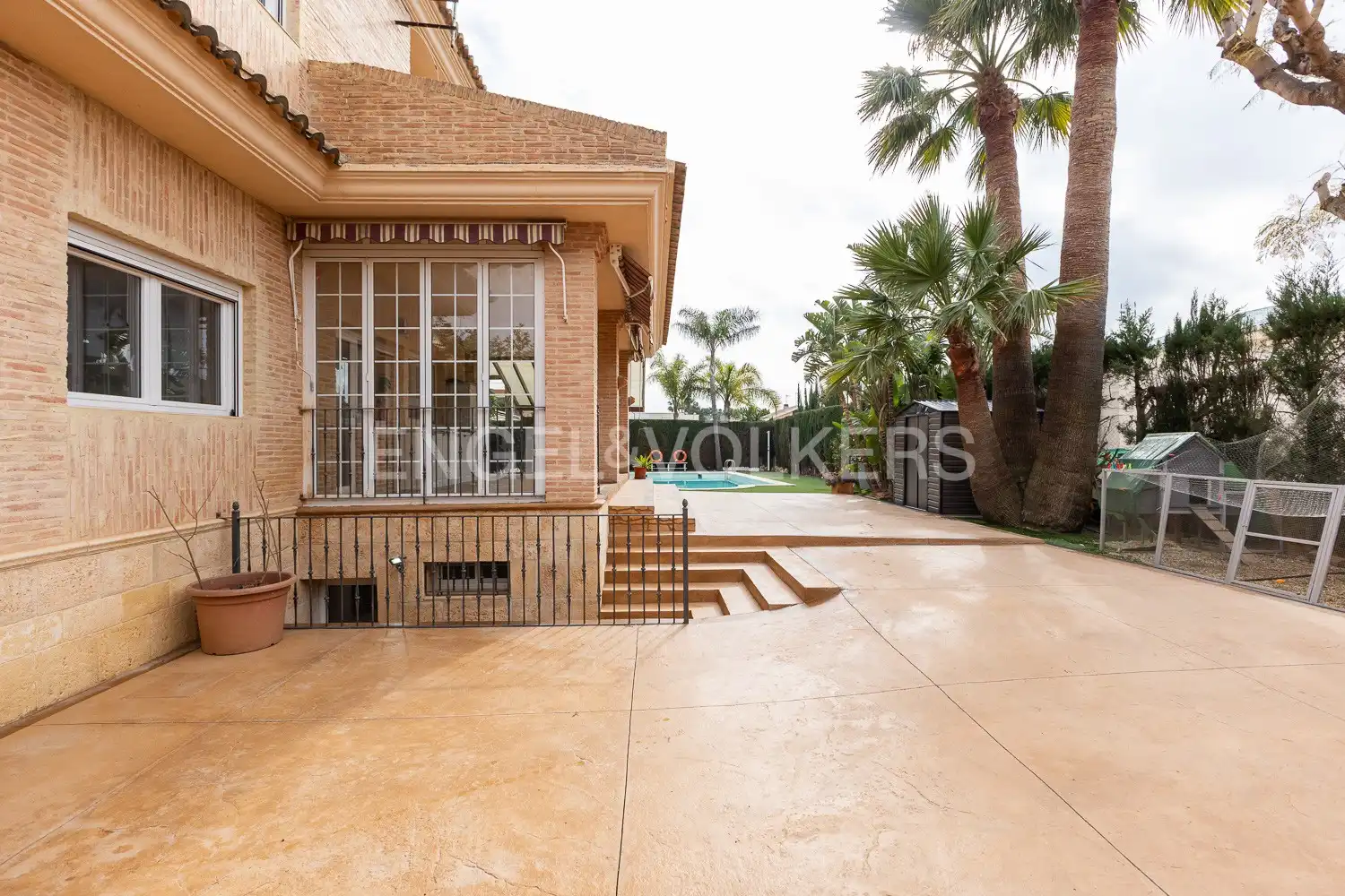 Exterior view of Houses for sale in L'Eliana  with Air Conditioner, Heating and Private garden