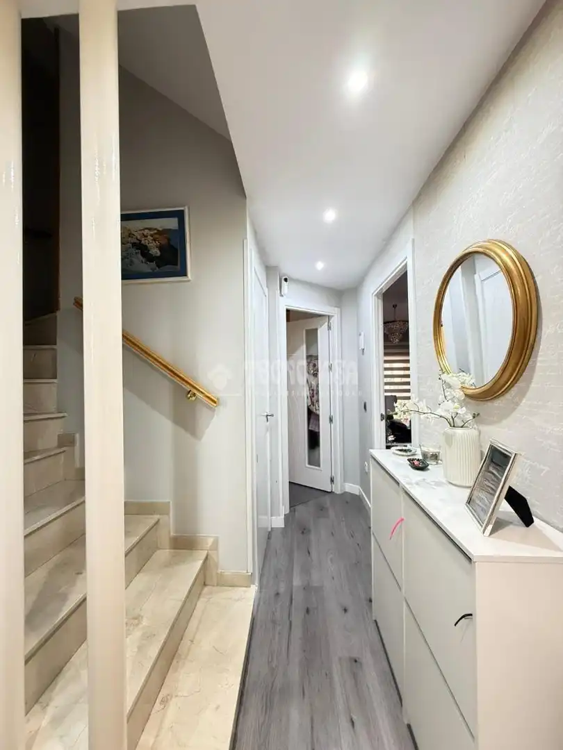 Casa adosada en venta en Móstoles con Calefacción y Jardín privado
