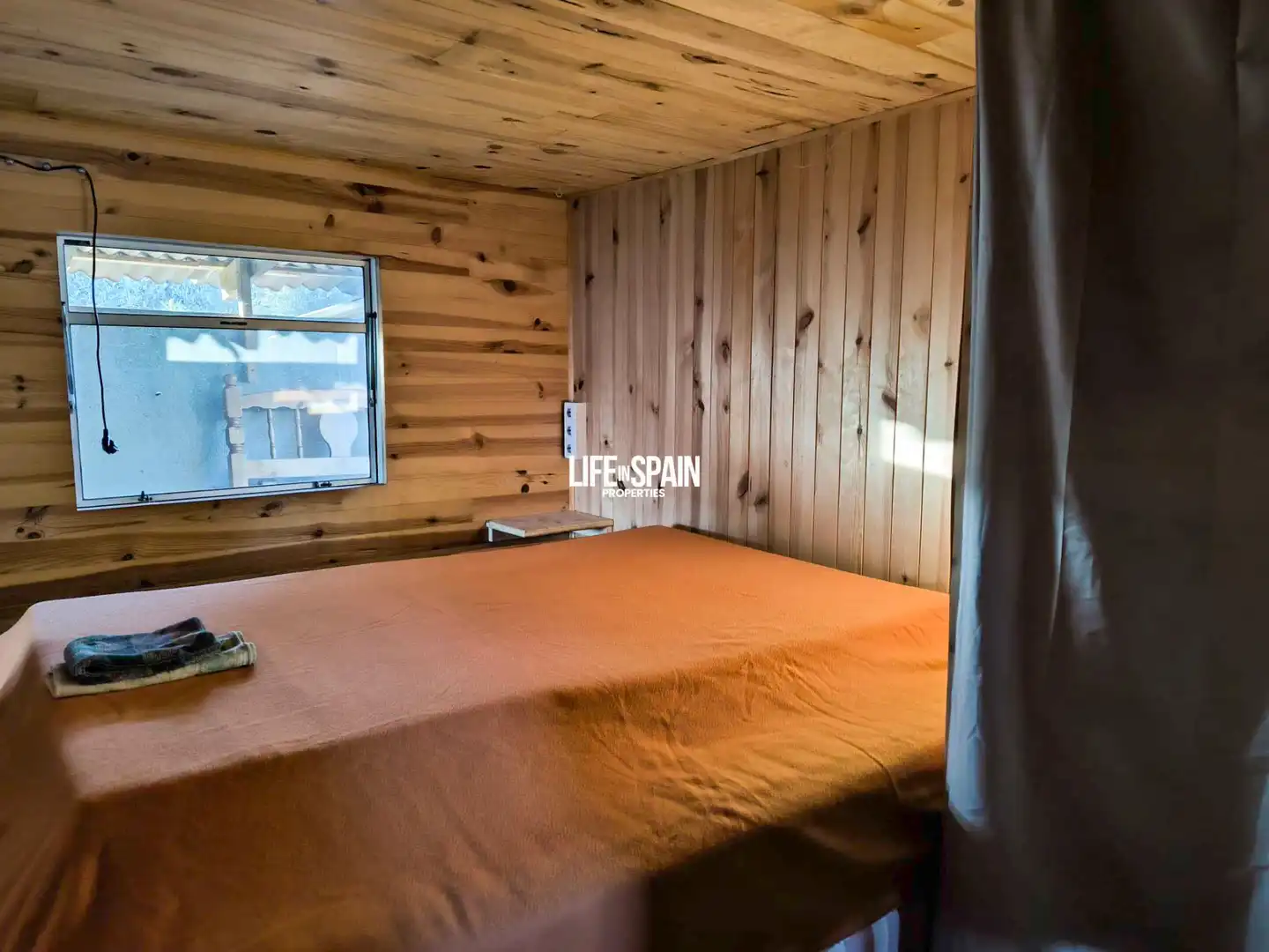 Schlafzimmer von Country house zum Verkauf in Rasquera mit Klimaanlage, Privatgarten und Terrasse