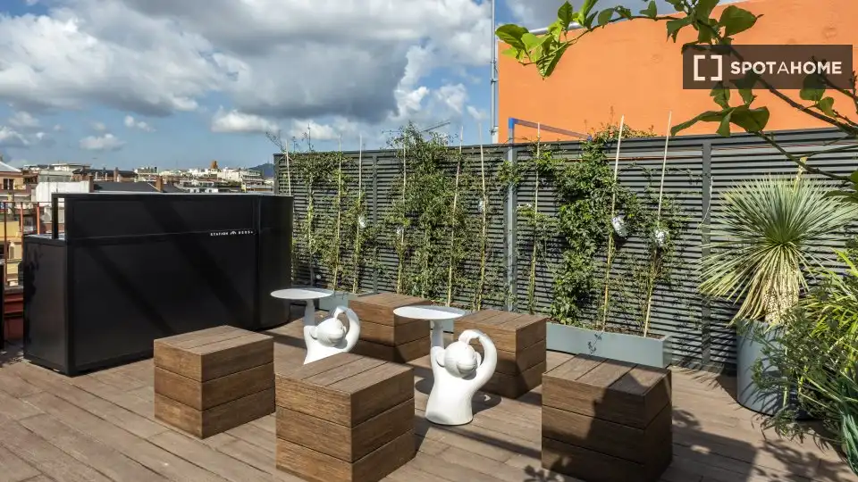 Terrasse von Wohnung zur Miete in Barcelona mit Klimaanlage, Heizung und Möbliert
