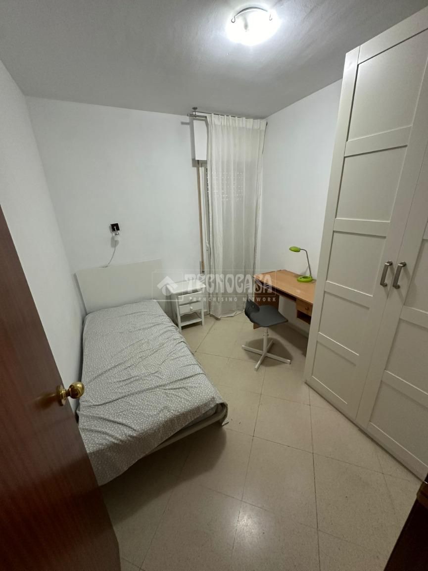 Flat to rent in Nuevo Parque - Los Rosales - Tráfico Pesado