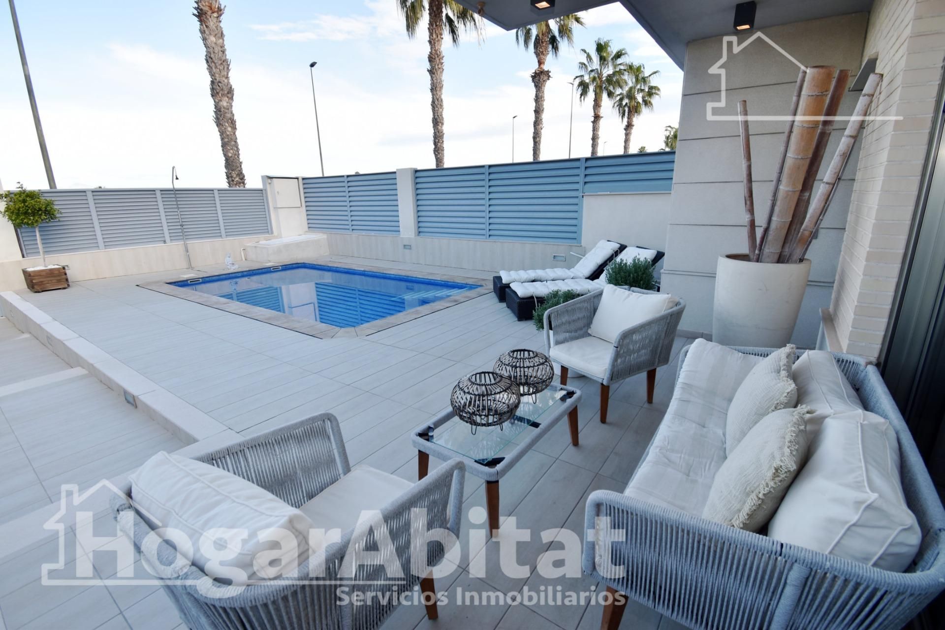 Terrace of Single-family semi-detached for sale in Burriana / Borriana  with Air Conditioner, Private garden and Terrace