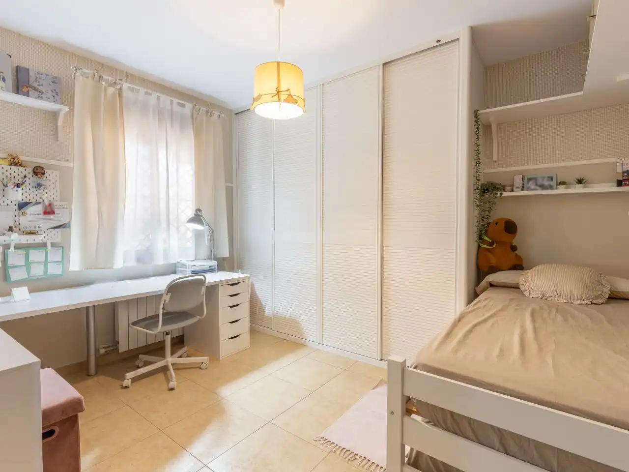 Bedroom of Flat for sale in Barrio de la Vega