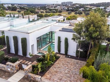 Chalet con piscina en venta en San Miguel de Salinas
