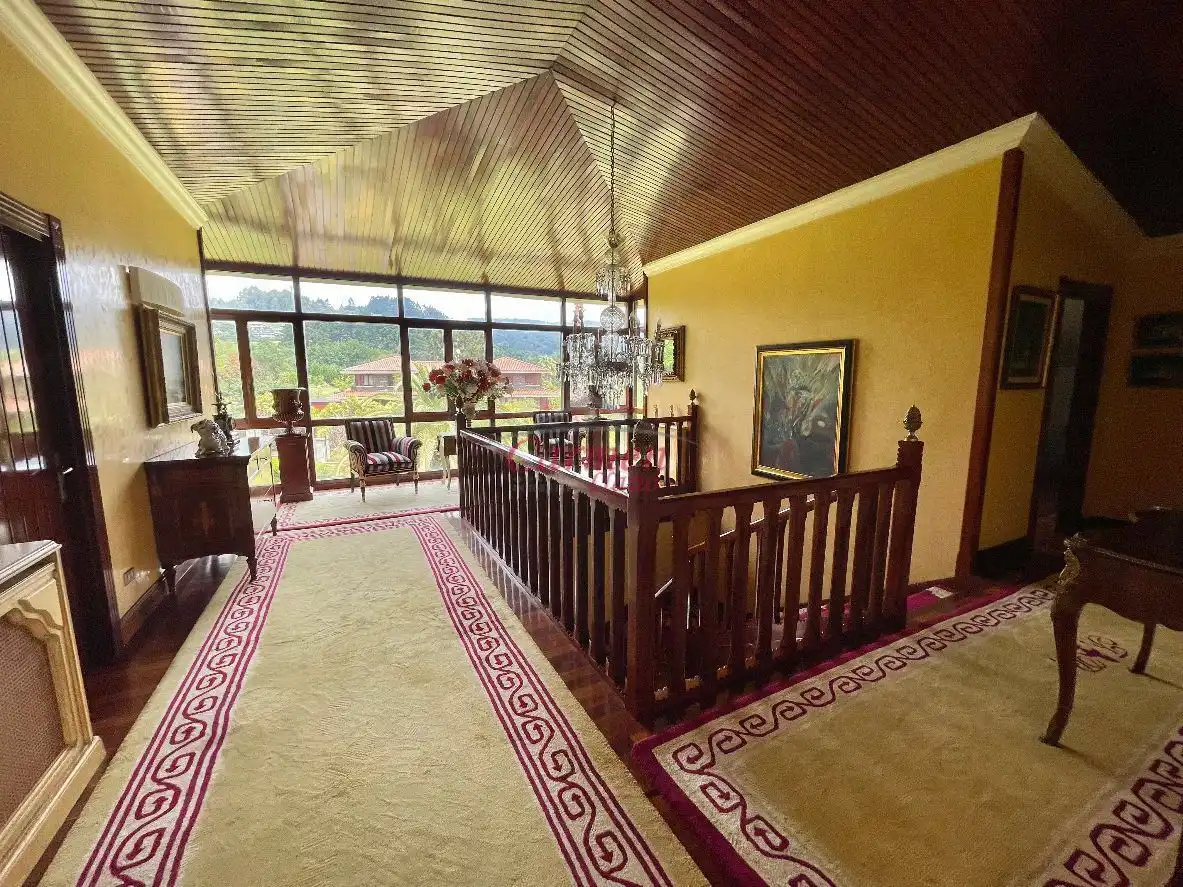 Casa o chalet en venta en Loiu con Jardín privado, Terraza y Trastero