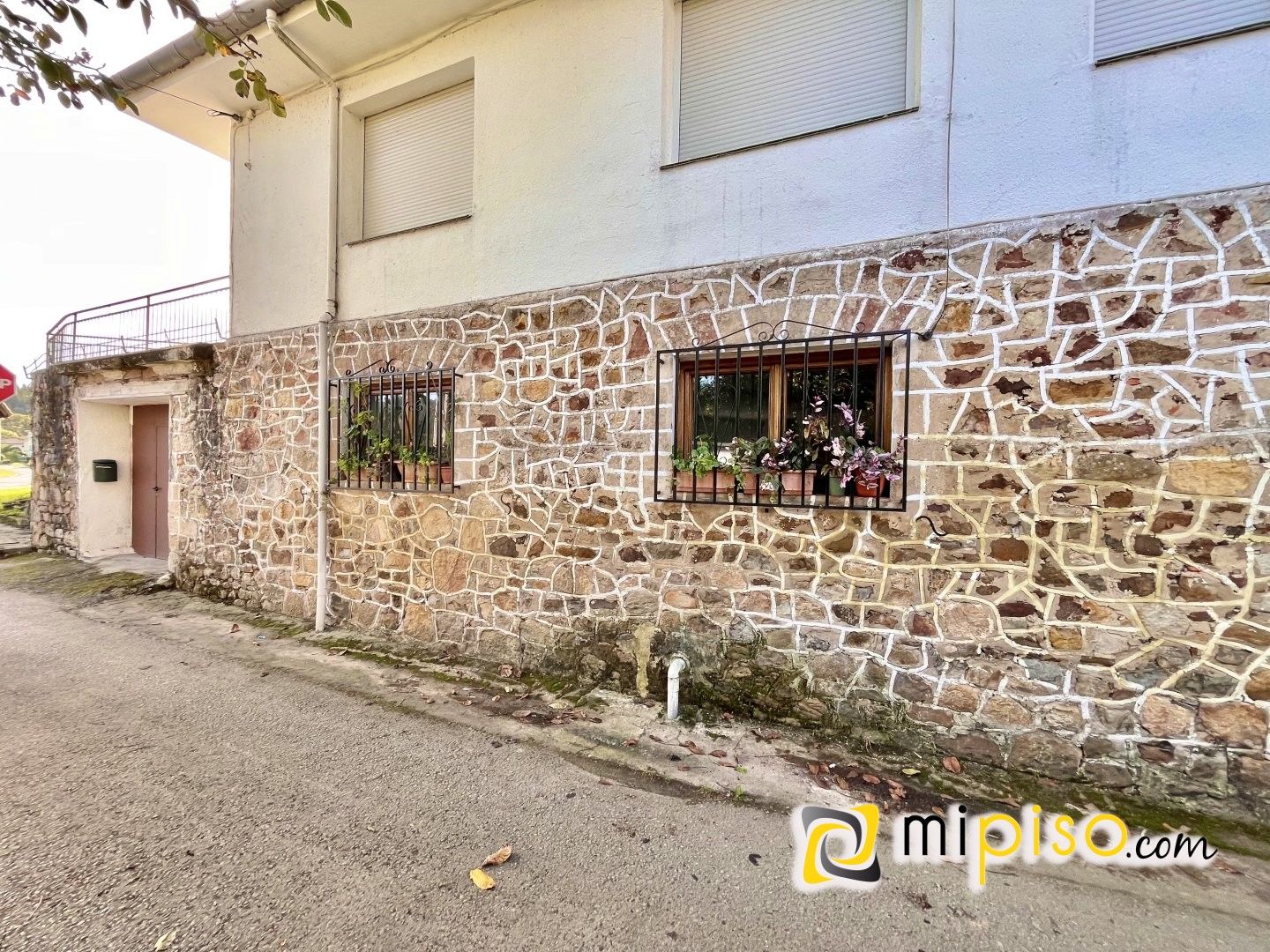 Vista exterior de Casa o chalet en venta en Ampuero con Calefacción, Terraza y Amueblado