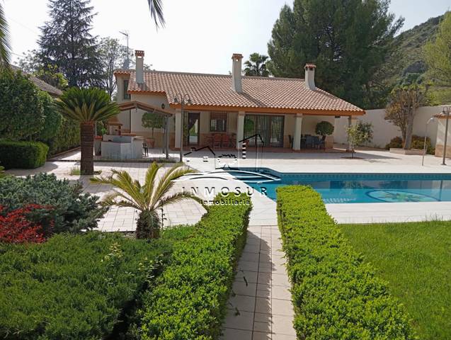 Casa-chalet en Venta en Las Vegas - Campoaras