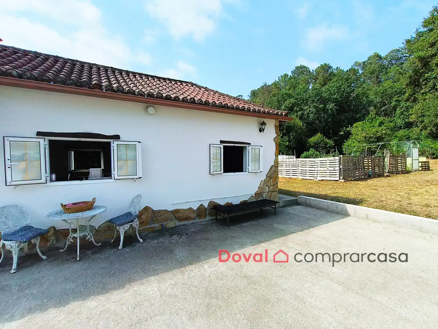 House with garden for sale in Salceda de Caselas