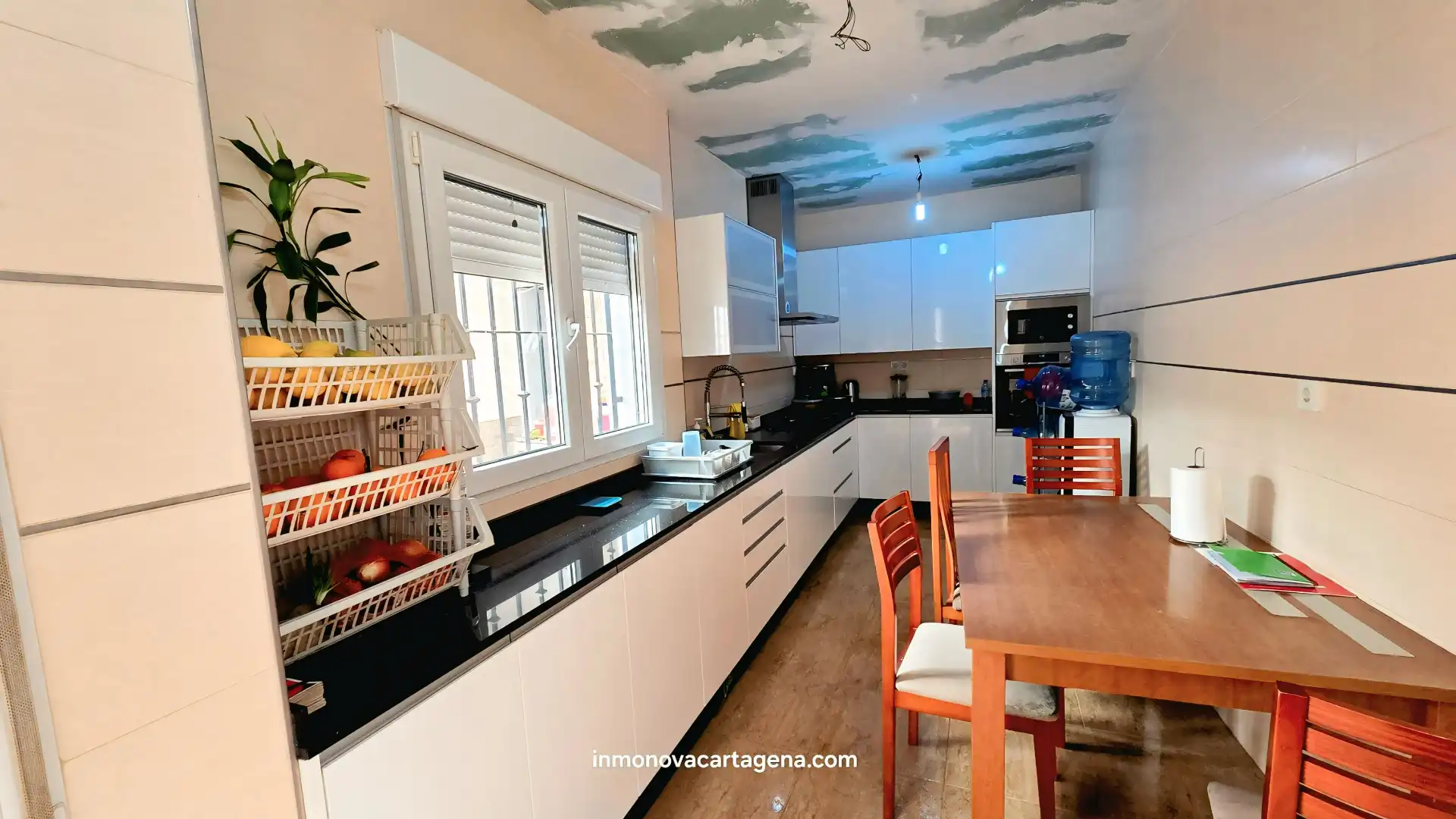 Cocina de Casa adosada en venta en Cartagena con Terraza y Trastero