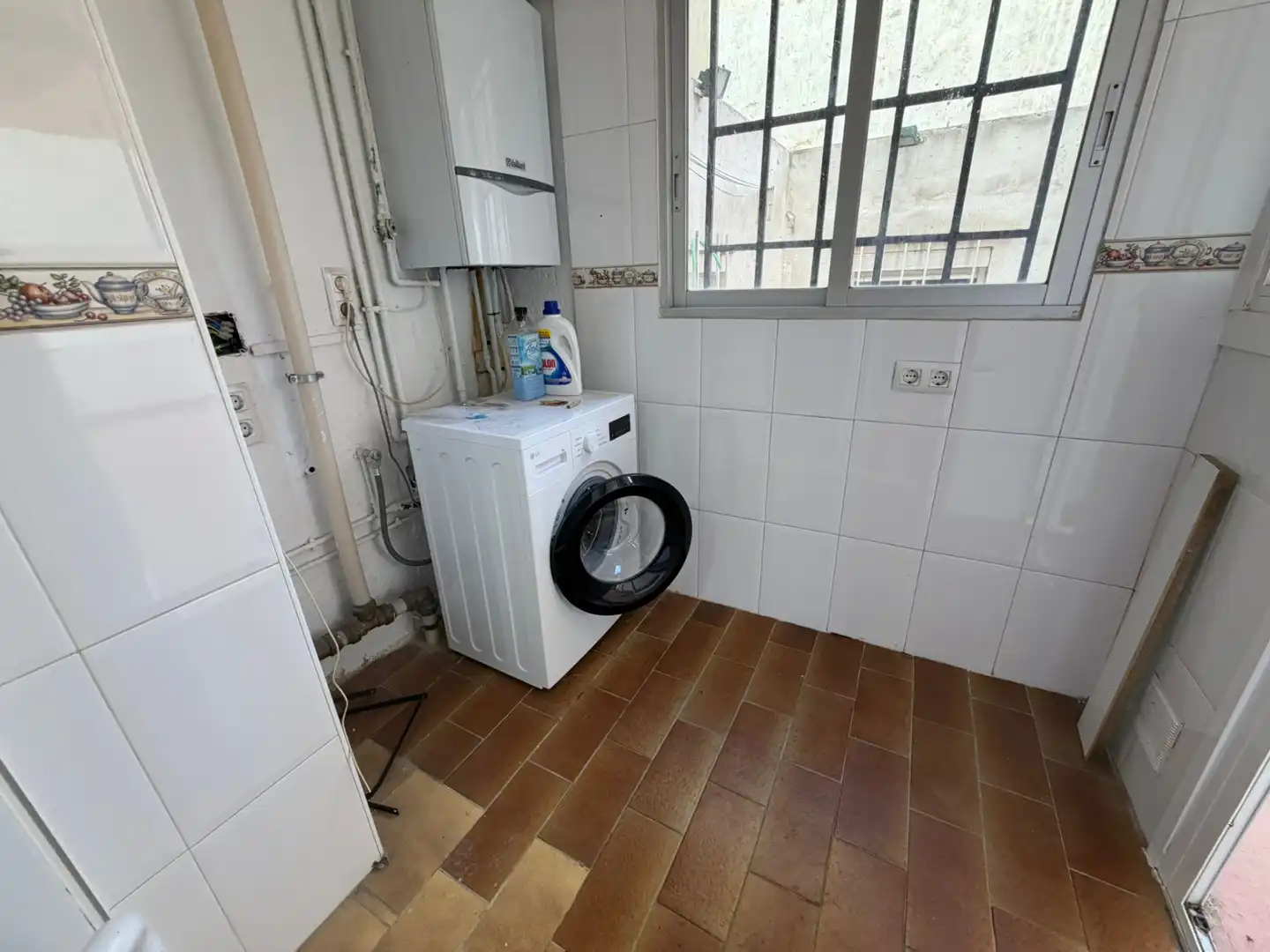 Flat for rent in Gran Passeig de Ronda, Instituts - Universitat