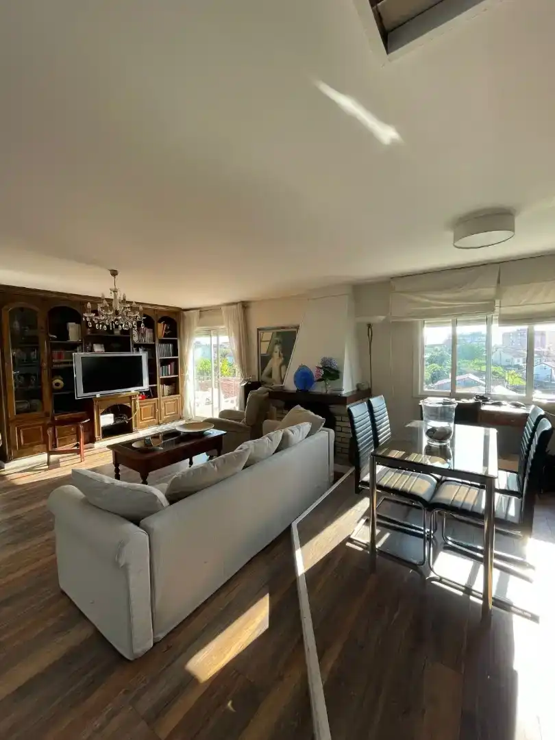 Living room of Houses for rent in Vilagarcía de Arousa  with Parquet flooring, Furnished and Oven