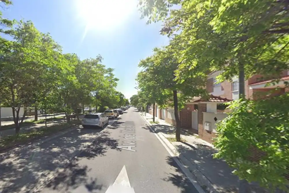 Vista exterior de Casa adosada en venda en Leganés