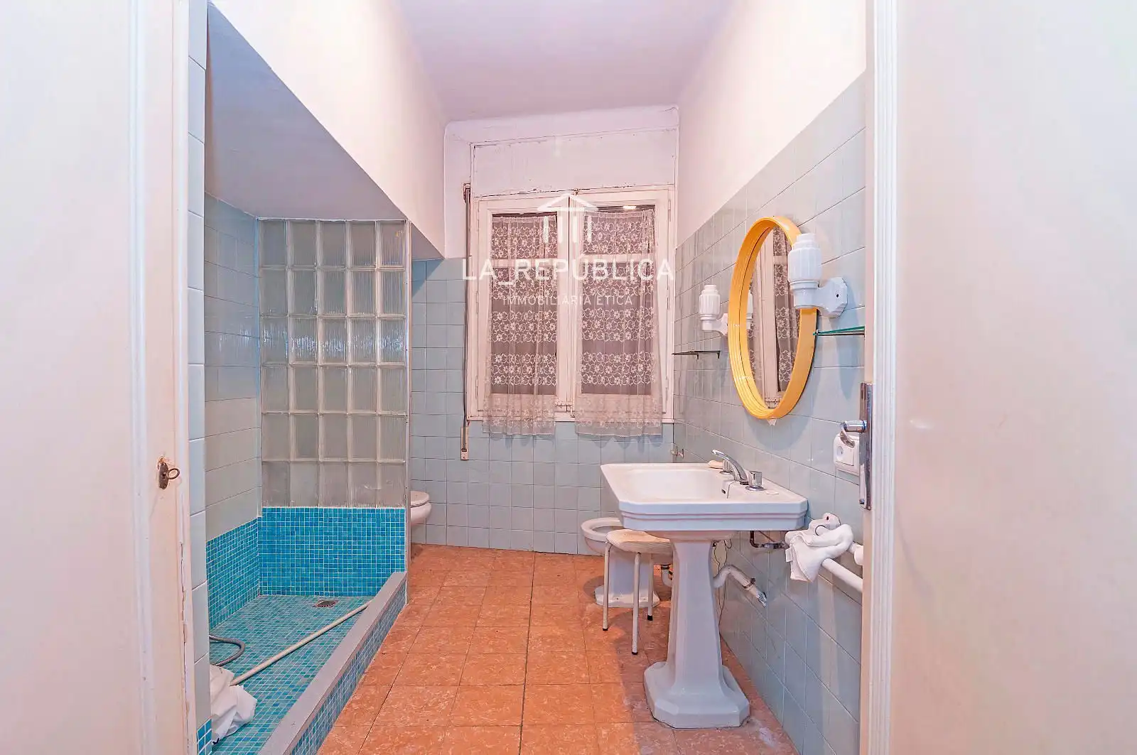 Baño de Casa o chalet en venta en Mataró con Calefacción, Terraza y Trastero